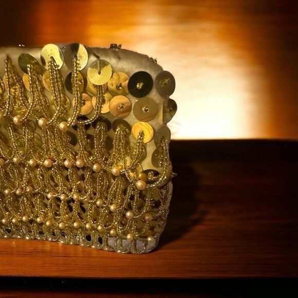 Vintage Gold Beaded Evening Bag Made in Hong Kong - Picture 8 of 13